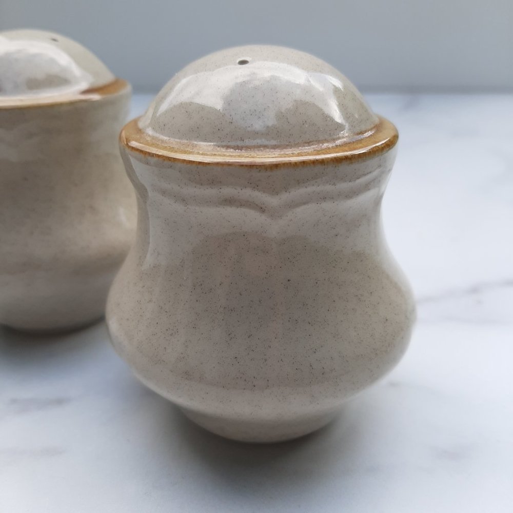 Neutral Salt and Pepper Shakers Pair Stoneware Look Beige Spattered Tan Stripe